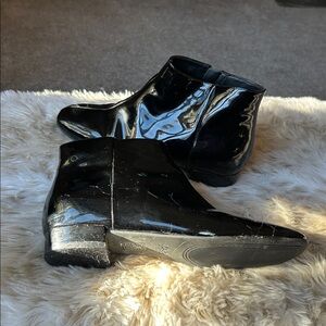 Karl Lagerfeld Ilayna black Patent Leather Boots size 9 Guc
